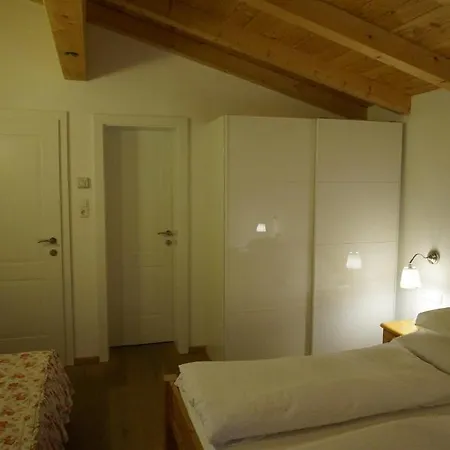 Bed & Breakfast Haus Senoner 4*